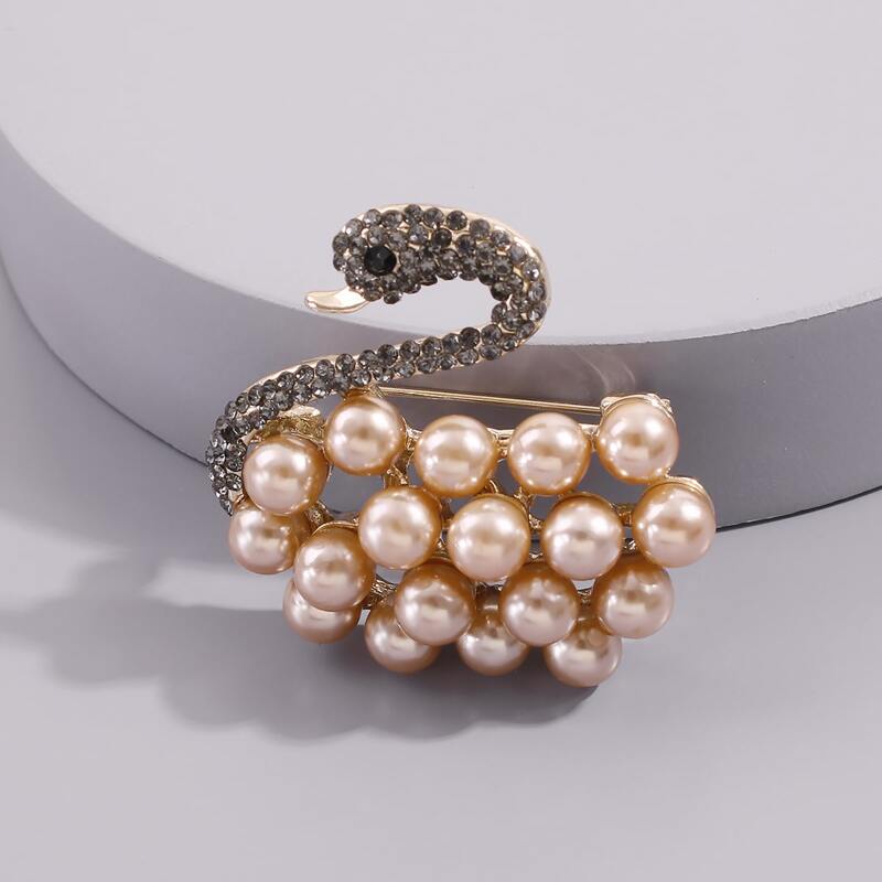 

Faux Pearl & Rhinestone Decor Brooch, Multicolor