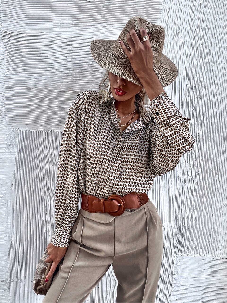 Women's Beige Elegant Office Autumn Hidden Button Allover Print Longline Shirt,Casual Oversized Long Sleeve Collar Multicolor Bishop Sleeve Blouses