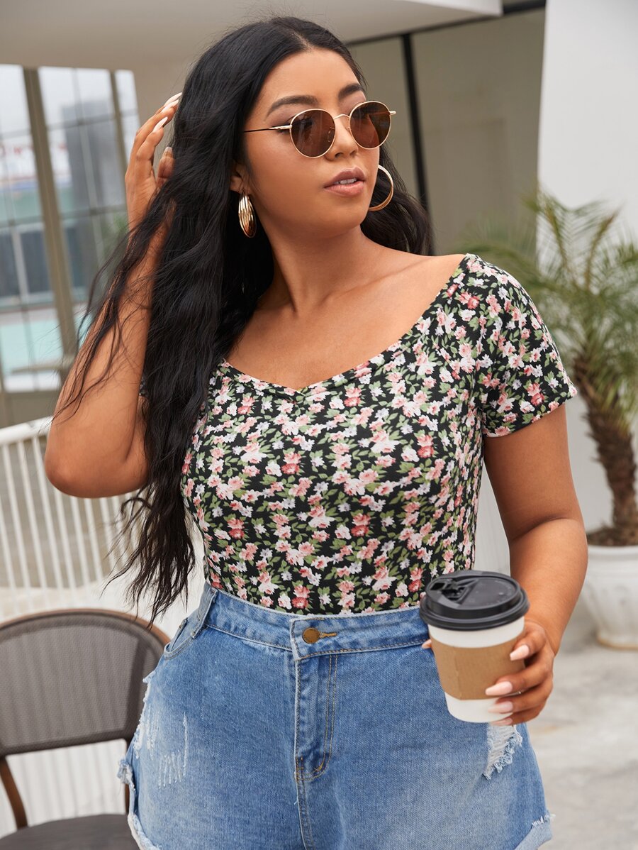 SHEIN Privé Áo thun Plus size Họa tiết hoa Giải trí - Nhiều màu - Xem 1
