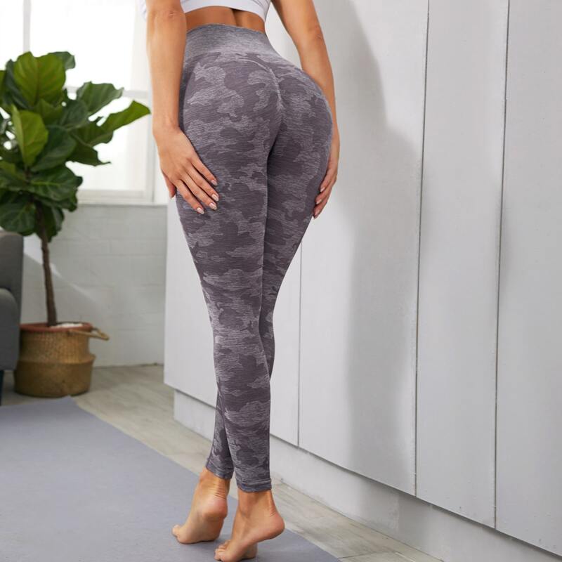 

Seamless Camo Print Sports Leggings, Mauve purple