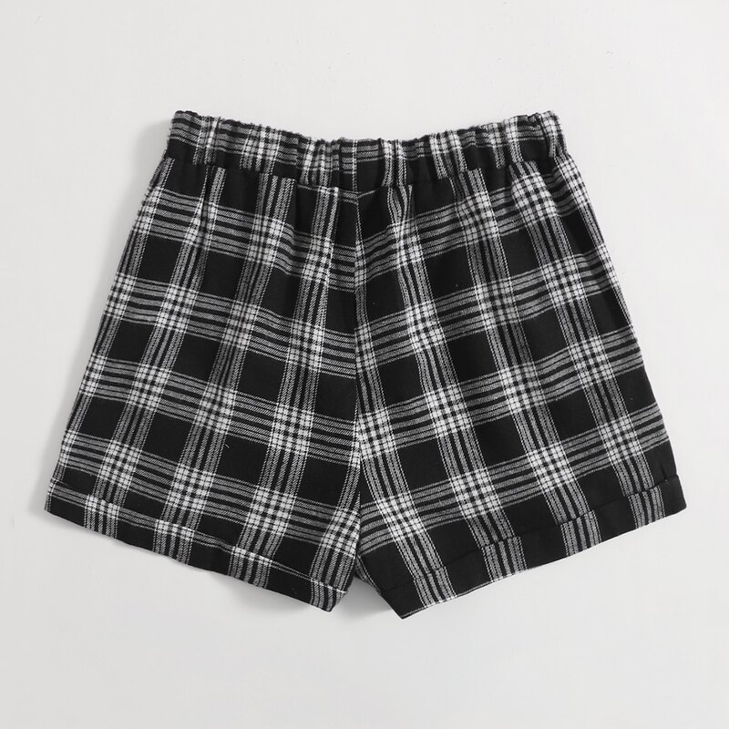 

Plaid Cuffed Shorts, Black and white