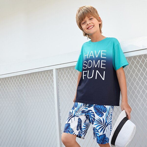 

Boys Slogan Graphic Ombre Tee & Tropical Print Shorts Set, Multicolor