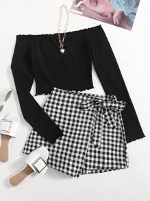 SHEIN Privé 露肩生菜邊短版上衣和圍裹結飾格紋褲裙套裝 - 黑與白 - 查看 1