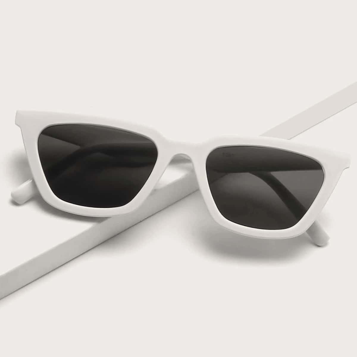 

Cat Eye Sunglasses