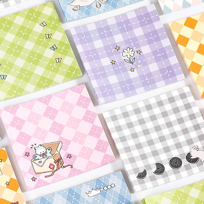 

1pc Cartoon Graphic Random Memo Pad, Multicolor