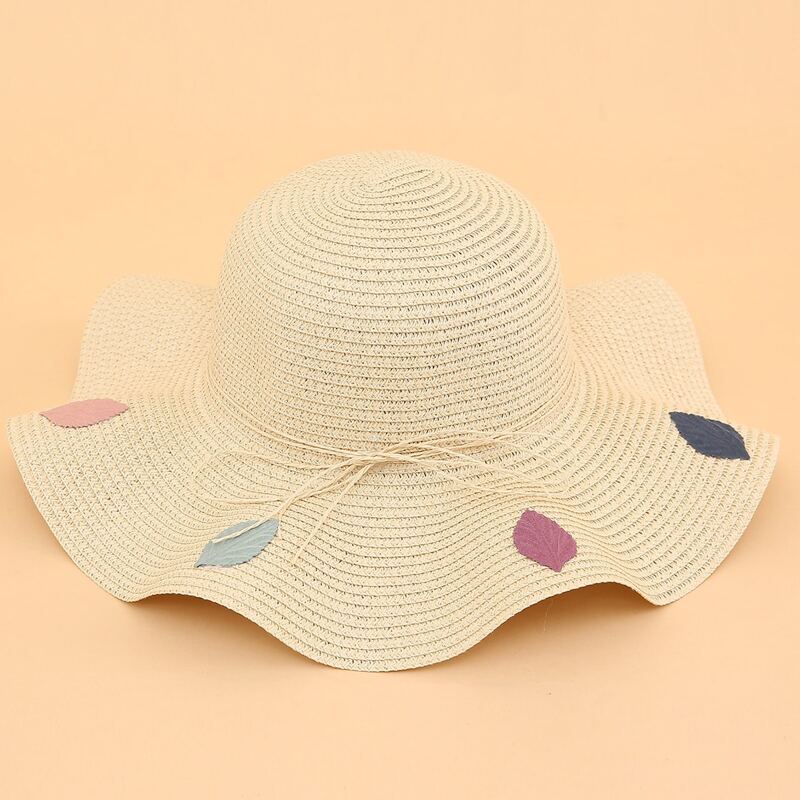

Leaf Scallop Straw Hat, Beige