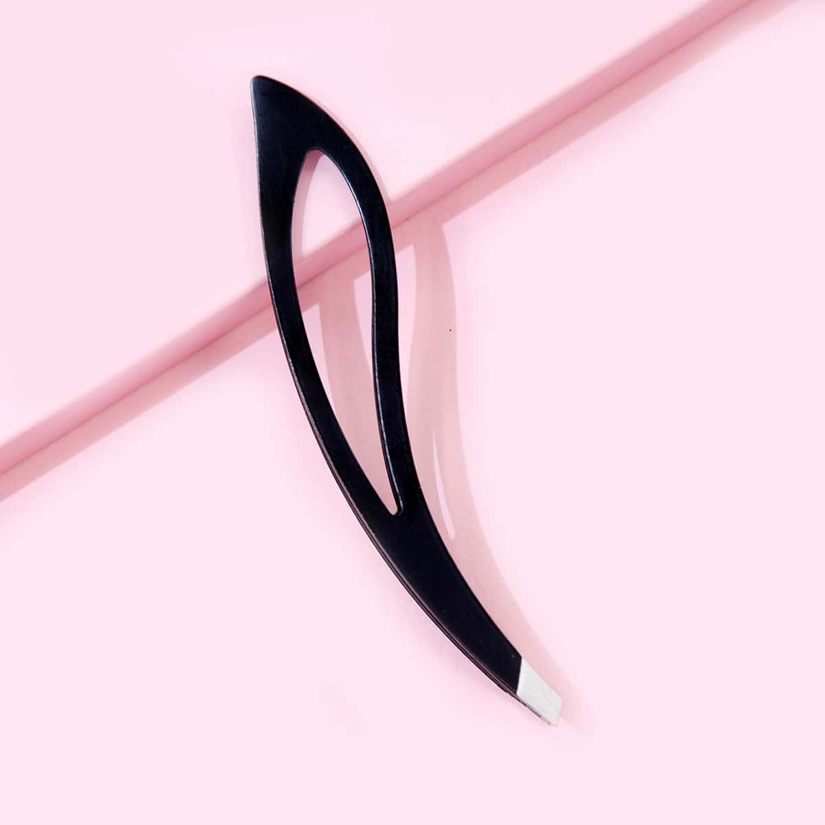 

1pc Eyebrow Tweezers, Black
