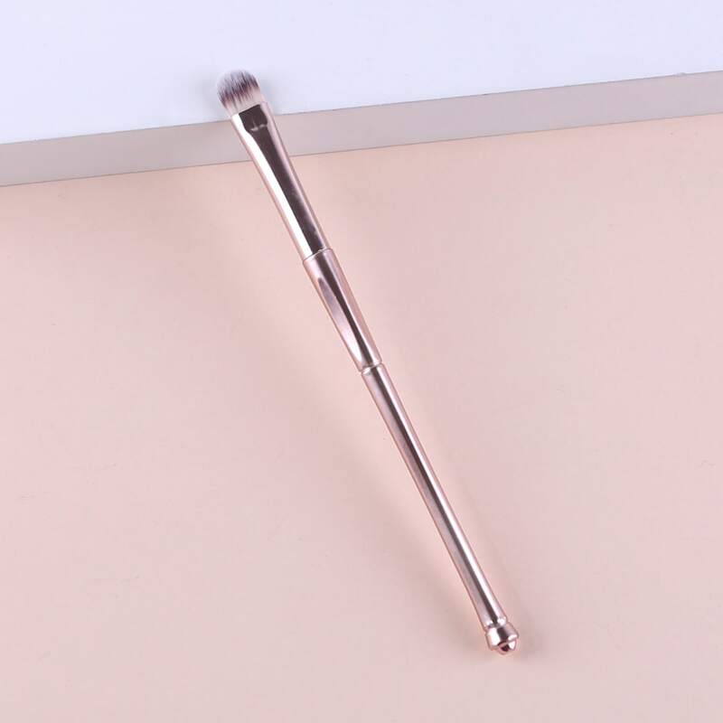 

1pc Eyeshadow Brush, Gold