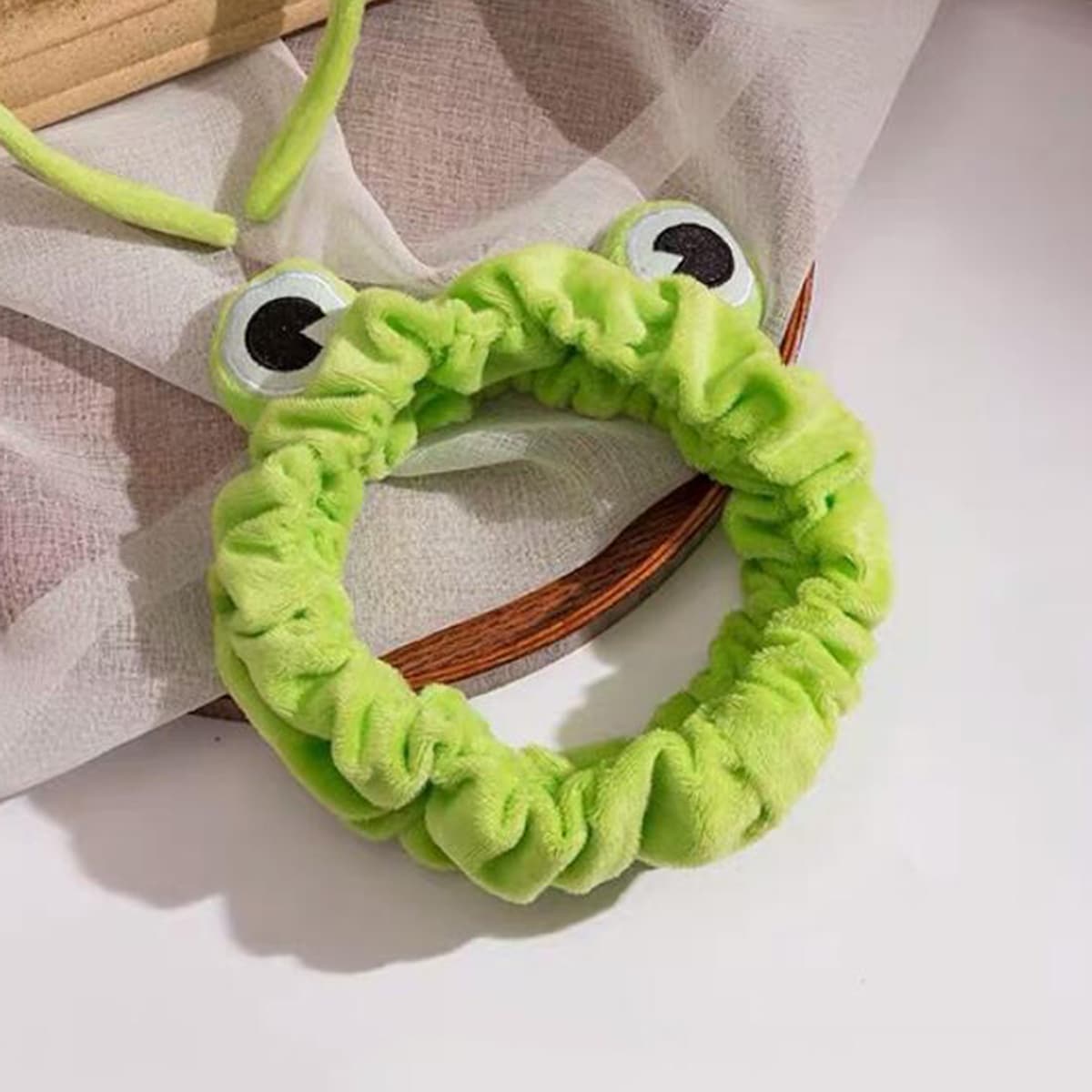 

Cartoon Frog Bath Headband, Green