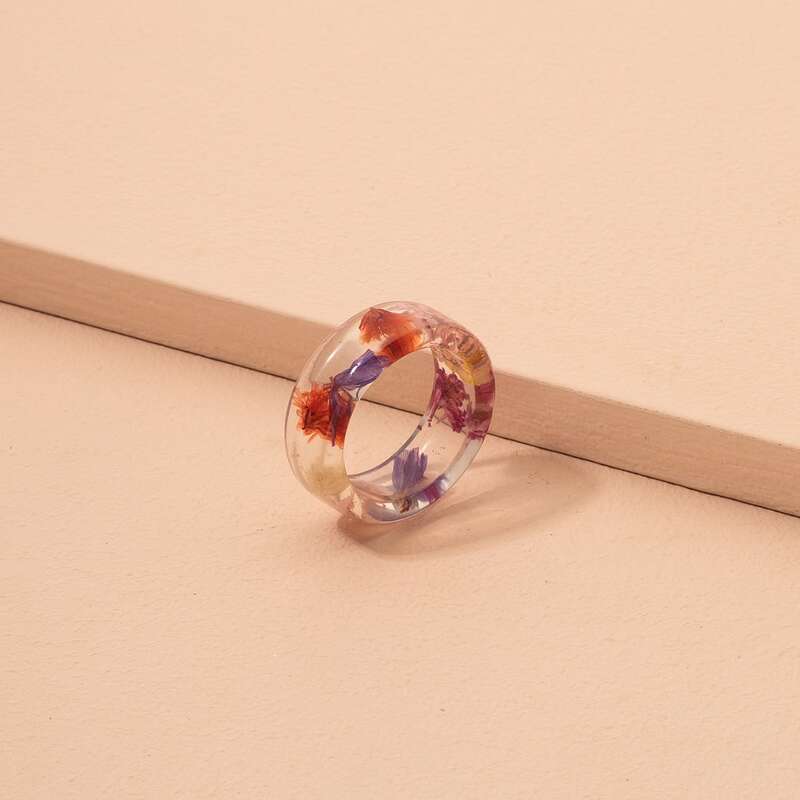 

Flower Decor Resin Ring, Multicolor