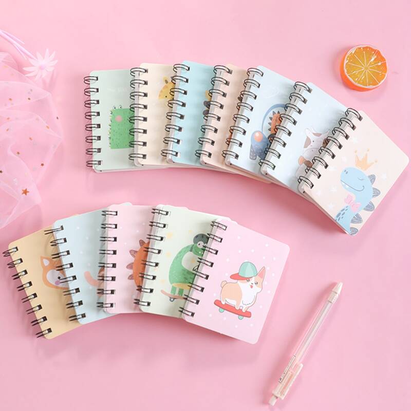 

1pc Cartoon Graphic Random Notepad, Multicolor
