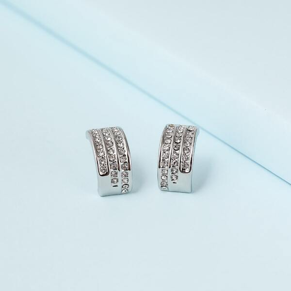 

Rhinestone Decor Stud Earrings, Silver