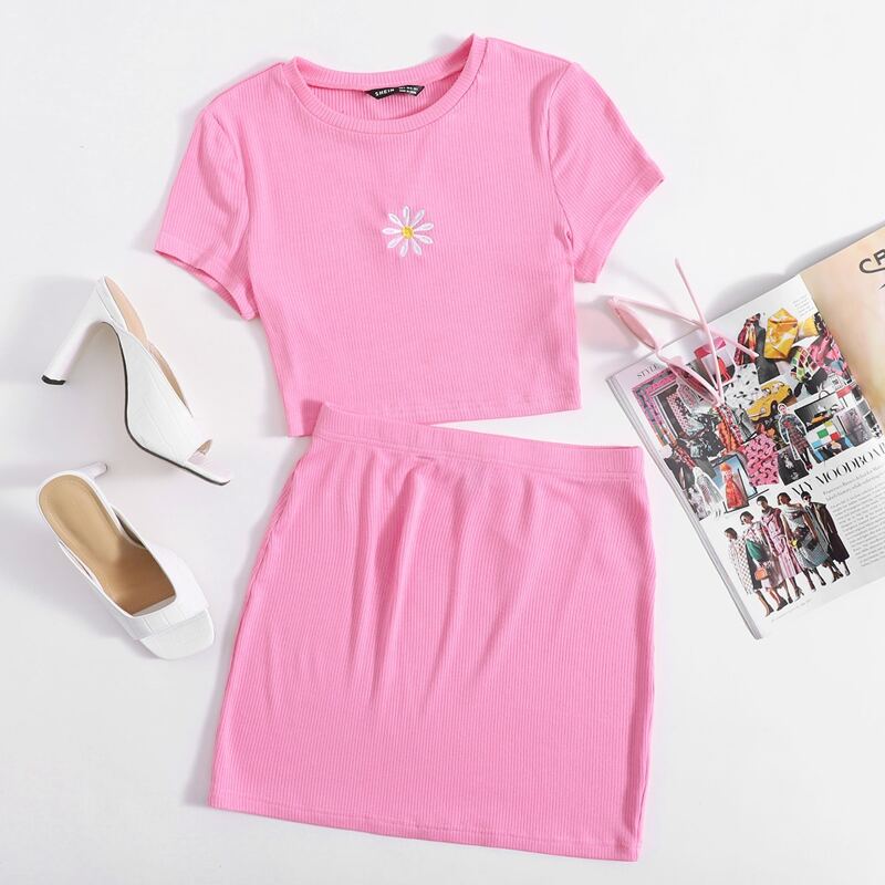 

Floral Embroidery Crop Top & Skirt Set, Pink