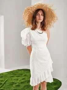 SHEIN 泡泡袖網眼刺繡洋裝