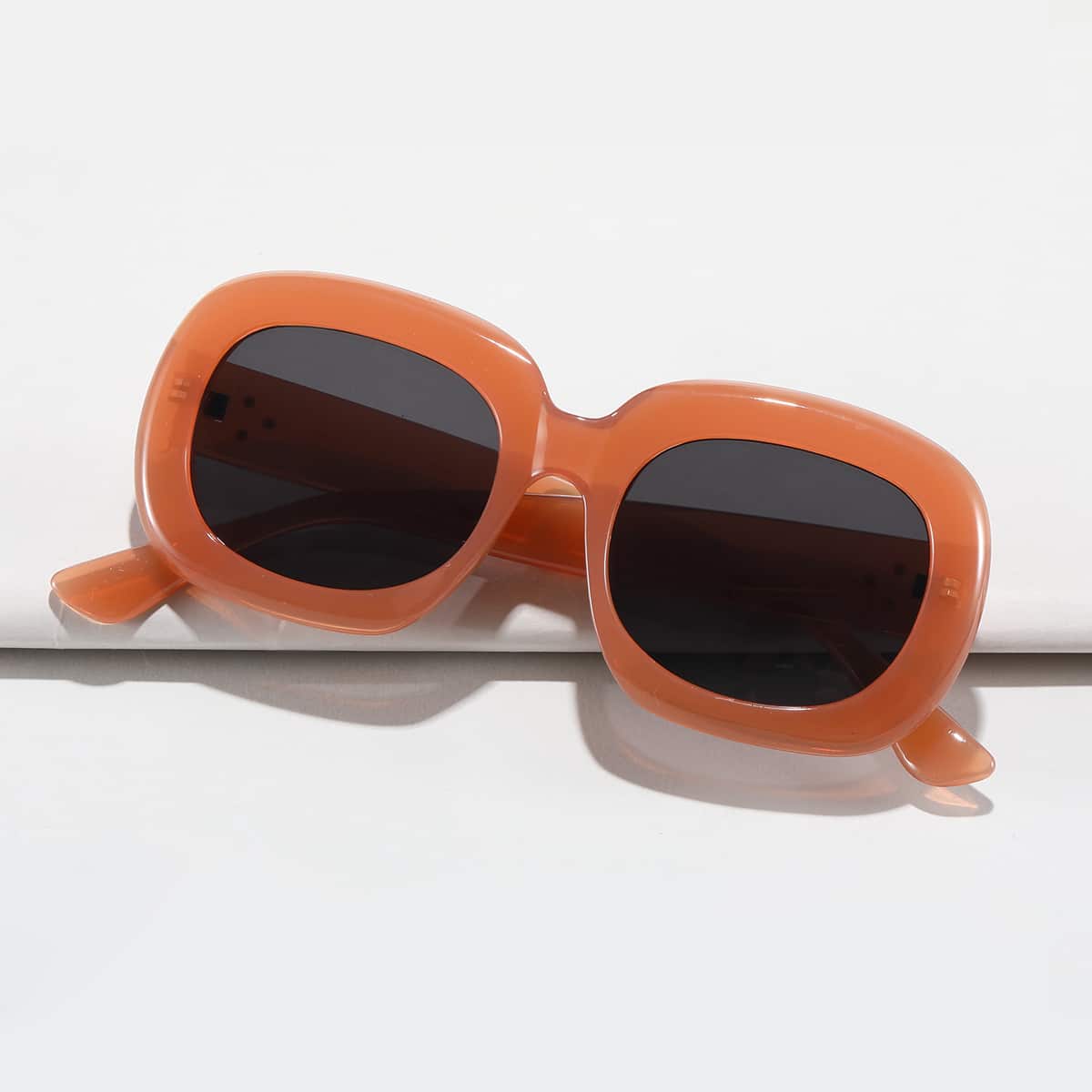 

Square Frame Sunglasses