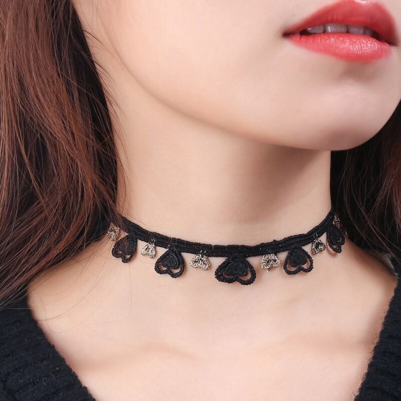 

Heart Decor Lace Choker, Black