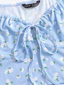 Soleia Áo thun Cắt ra Họa tiết hoa Boho - Màu xanh nhạt - Xem 5