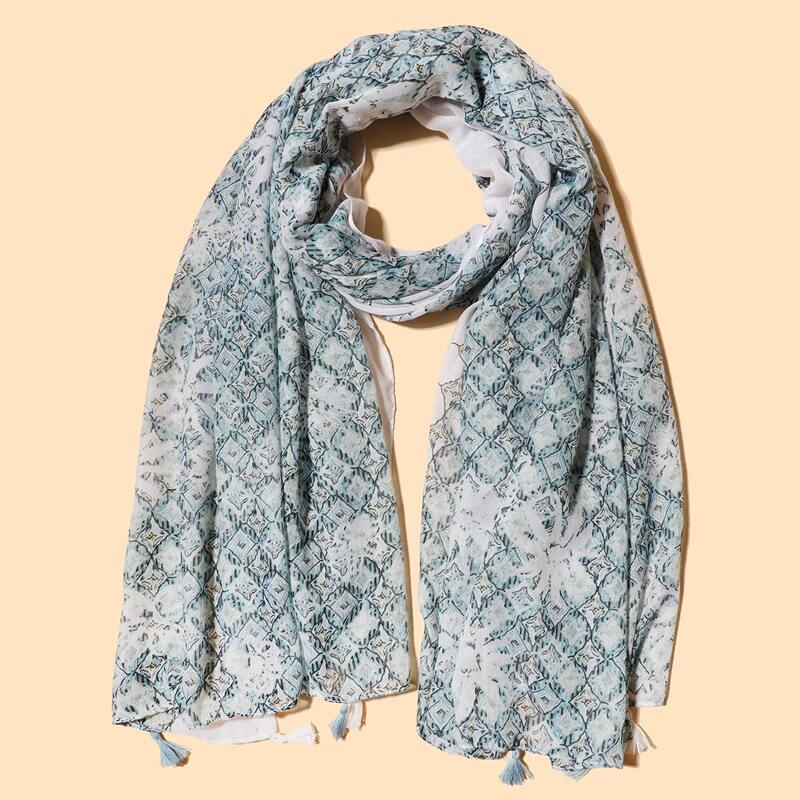 

Plaid Pattern Tassel Hem Scarf, Multicolor