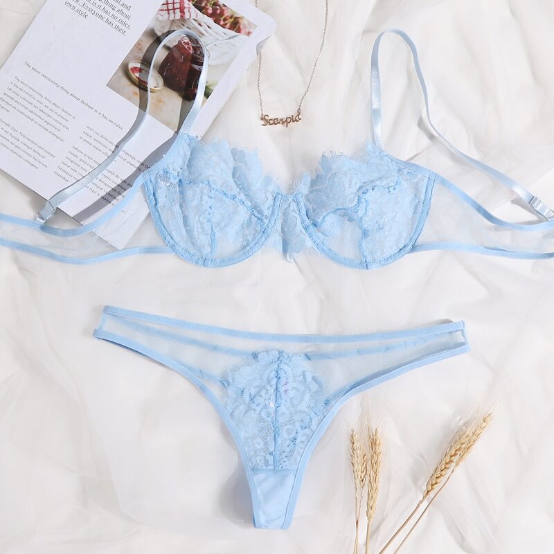 

Floral Lace Underwire Lingerie Set, Blue