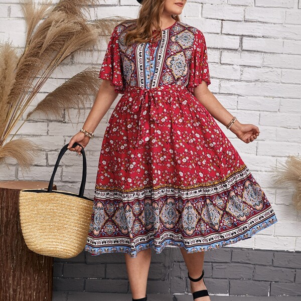 

Plus Floral Print Butterfly Sleeve Belted Dress, Multicolor