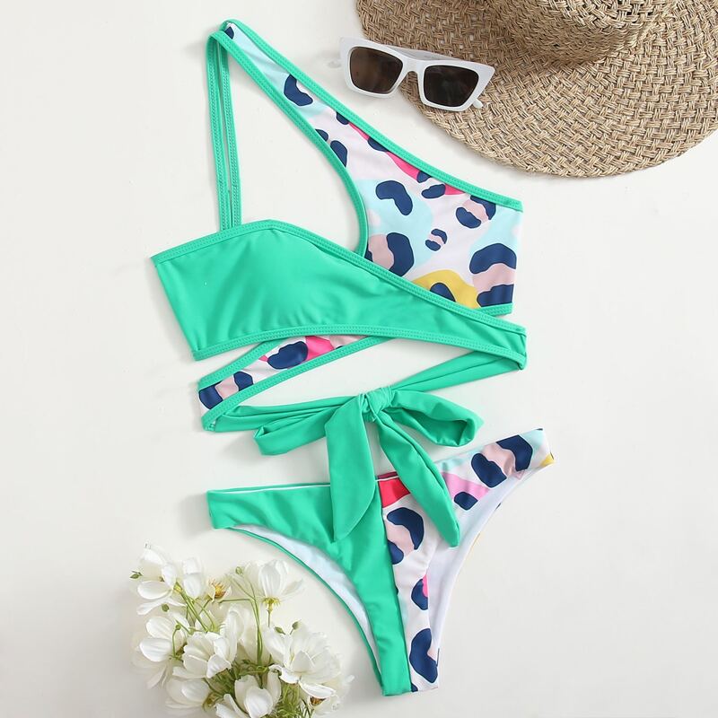 

Graphic Wrap One Shoulder Bikini Swimsuit, Multicolor