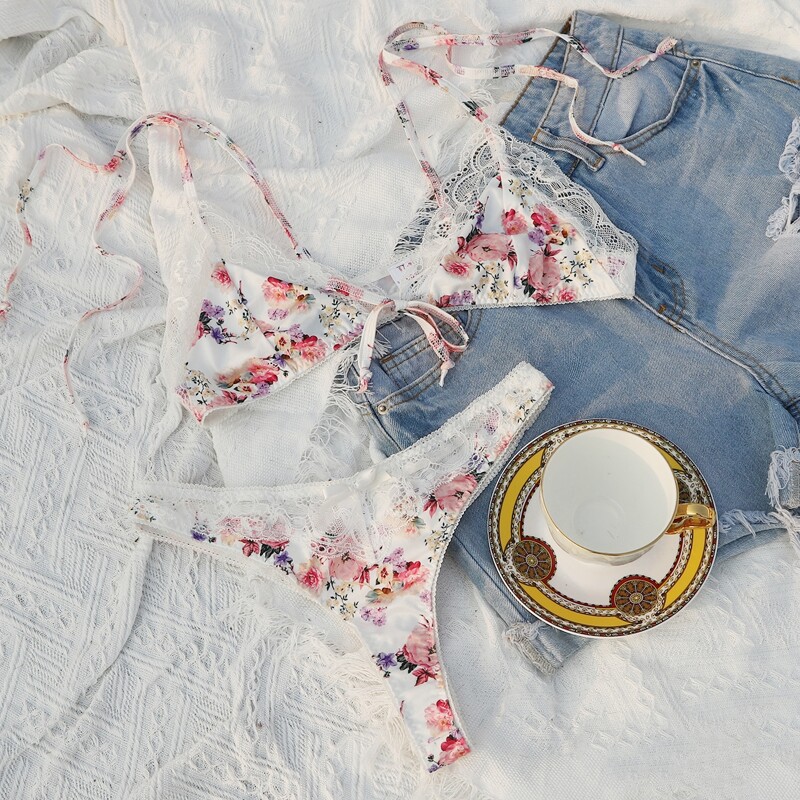 

Floral Print Contrast Lace Lingerie Set, Multicolor