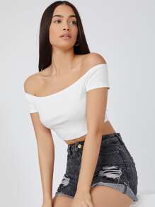 SHEIN BASICS 含棉一字肩素色短款T恤 - 白色 - 查看 1