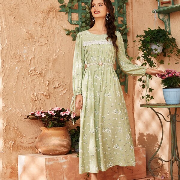 

Guipure Lace Trim Ditsy Floral Night Dress, Lime green
