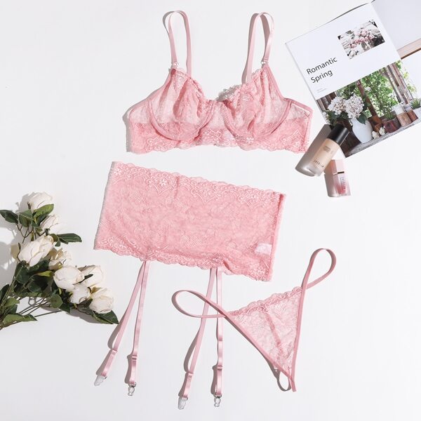 

Plus Floral Lace Underwire Garter Lingerie Set, Pink