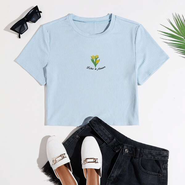 

Plus Flower Print Ribbed Crop Tee, Baby blue