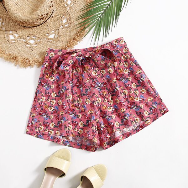 

Ditsy Floral Belted Shorts, Multicolor