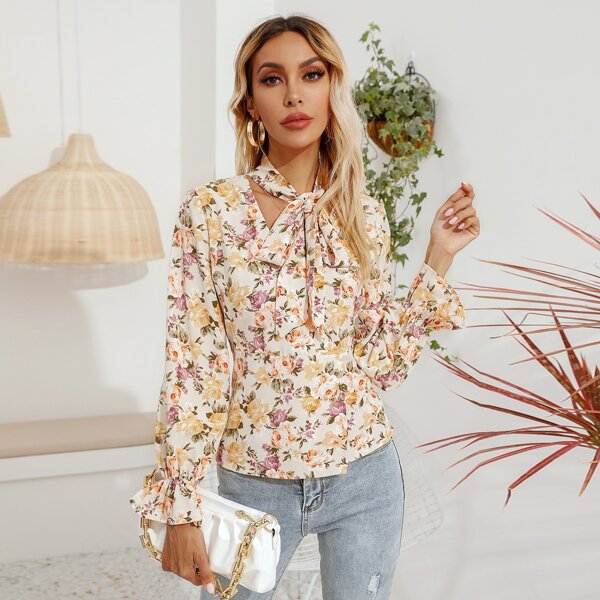 

Tie Neck Allover Floral Print Blouse, Multicolor