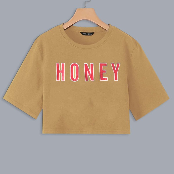 

Letter Graphic Crop Tee, Camel