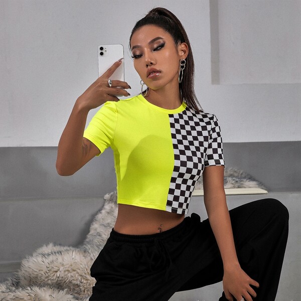 

Checker Print Spliced Crop Tee, Multicolor