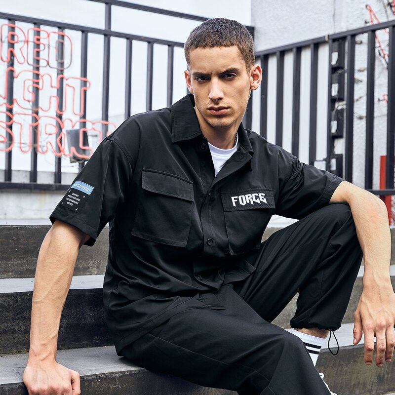 

Guys Drop Shoulder Flap Pocket Embroidery Letter Shirt, Black