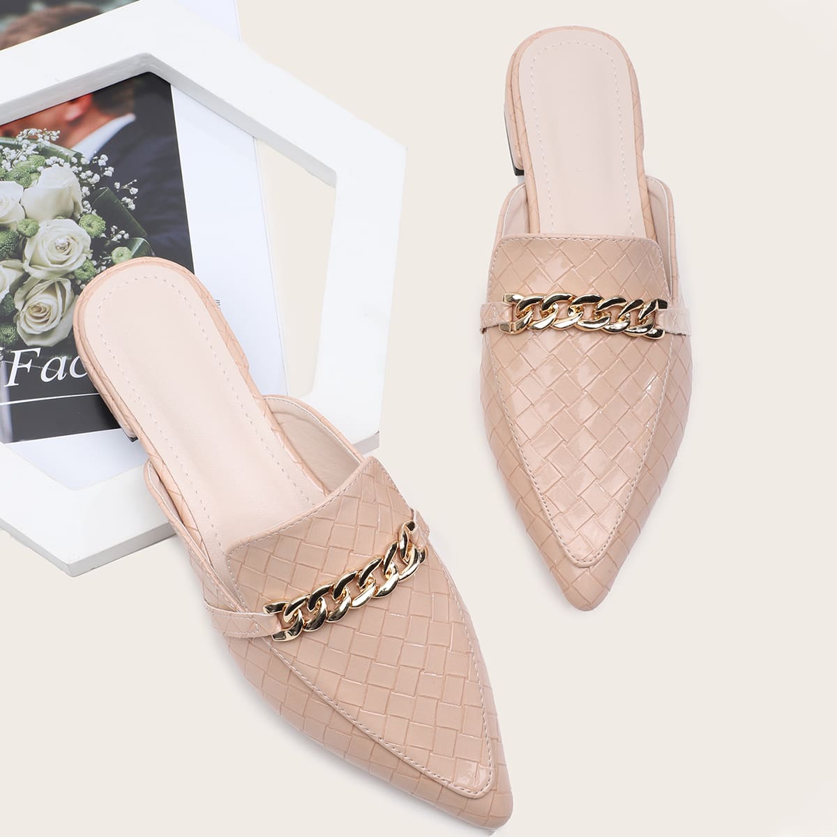 

Chain Decor Braided Design Mules, Baby pink