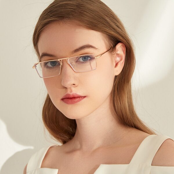

Square Metal Frame Eyeglasses