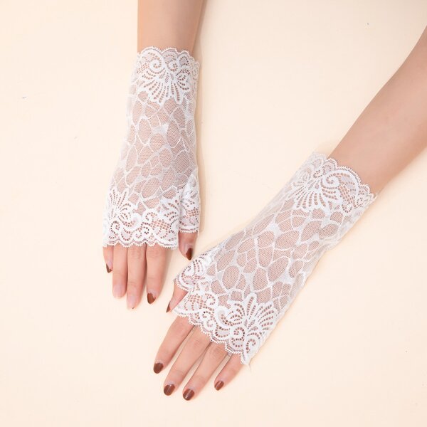 

Geo Lace Open Finger Gloves, White