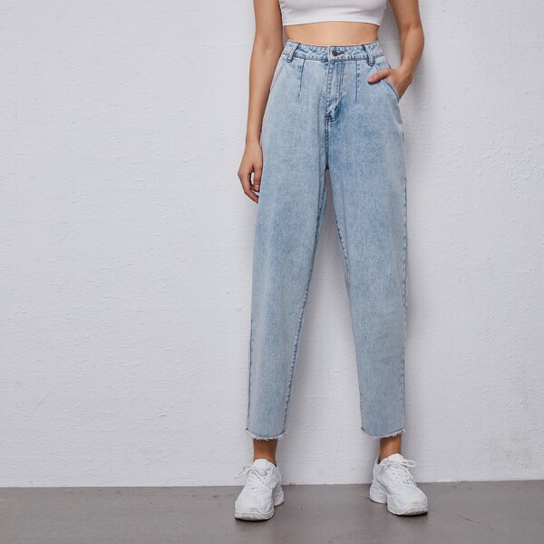 

High Waist Slant Pocket Mom Jeans, Light wash
