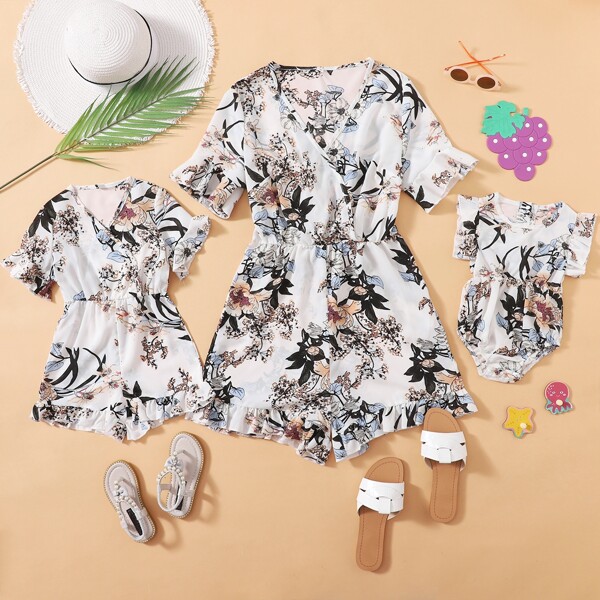 

Baby Girl Floral Print Ruffle Trim Bodysuit, Multicolor