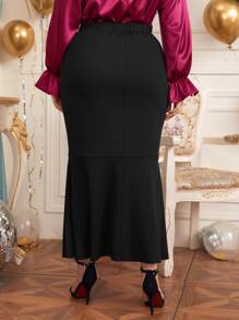 SHEIN Clasi Váy Plus Size Viên lá sen màu trơn Hấp dẫn - màu đen - Xem 2