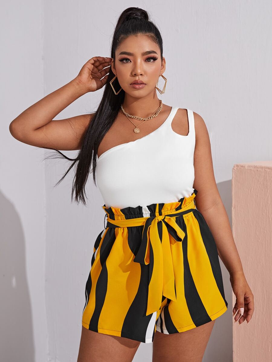 SHEIN Plus One Shoulder Slim Top & Belted Shorts Set - Multicolor - View 1