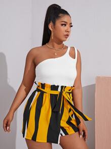 SHEIN Plus One Shoulder Slim Top & Belted Shorts Set - Multicolor - View 3