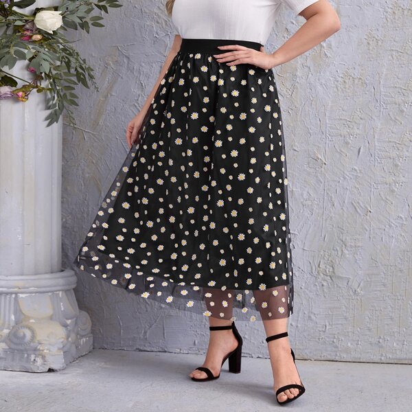 

Plus Daisy Floral Mesh Overlay Skirt, Black