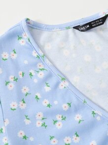 Dreamara Hơn Cottagecore Áo thun Hoa Lộn xộn Nút Lên - Màu xanh nhạt - Xem 5