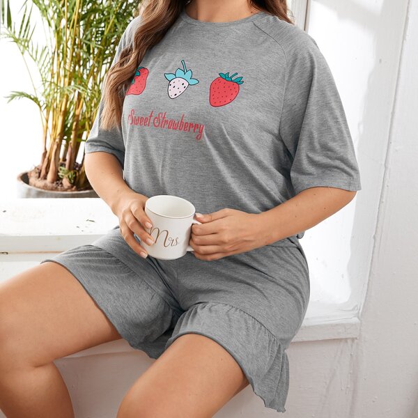 

Plus Raglan Sleeve Letter and Strawberry Print Top & Ruffle Hem Shorts PJ Set, Grey