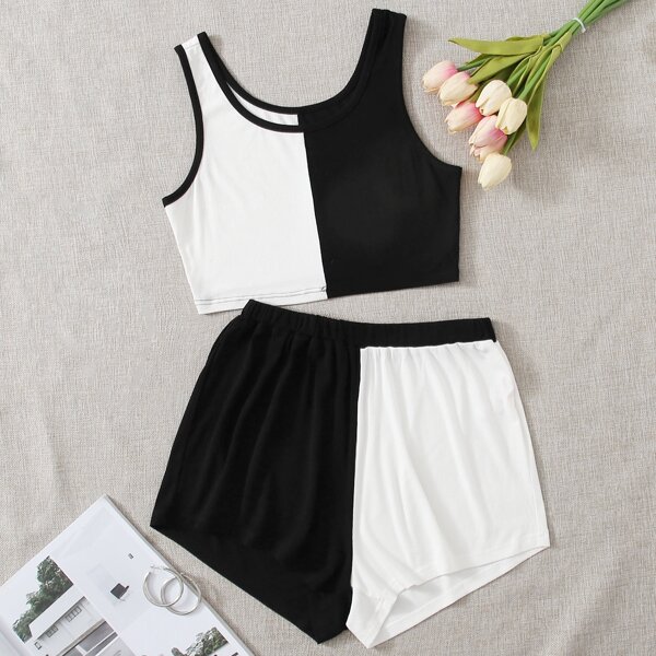 

Two Tone Lounge Set, Black and white