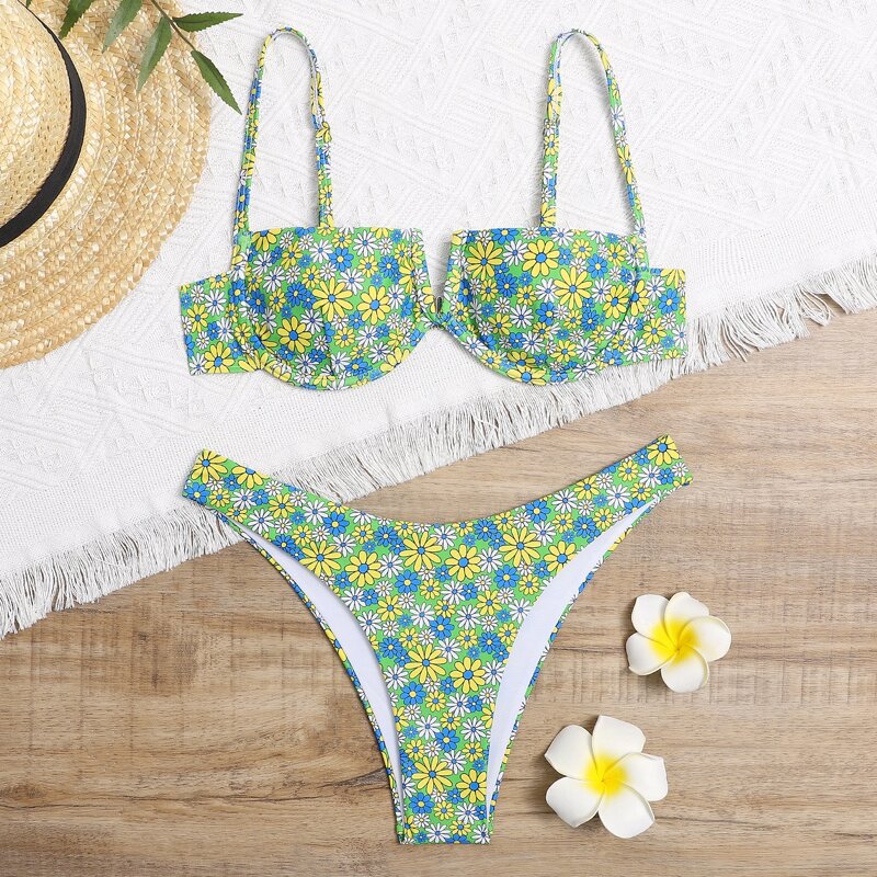 

Floral Underwire Bikini Swimsuit, Multicolor