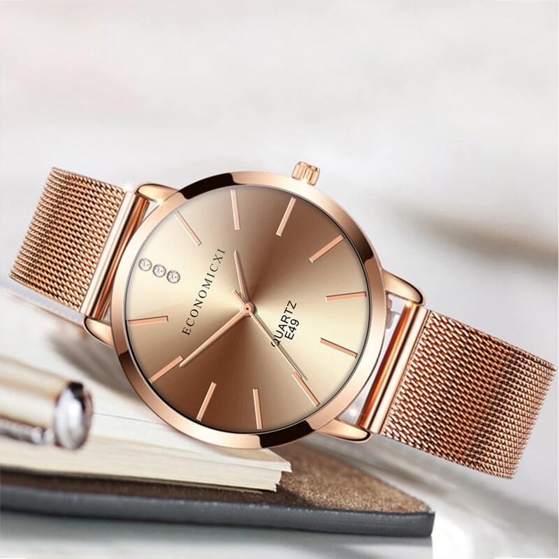 

Round Pointer Mesh Strap Quartz Watch