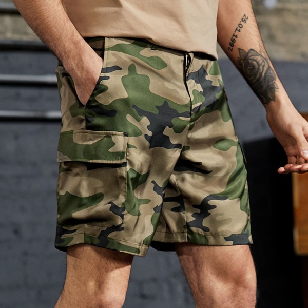 

Men Zipper Fly Flap Pocket Camo Shorts, Multicolor